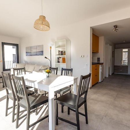 Au Calme Des Sommets - Vue Montagne Apartment Амбрюн Екстериор снимка