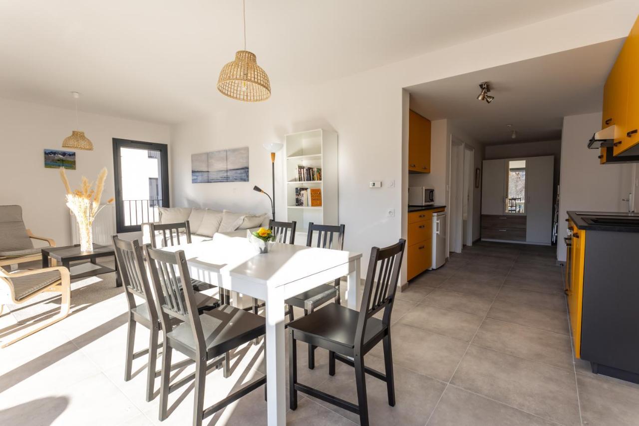 Au Calme Des Sommets - Vue Montagne Apartment Амбрюн Екстериор снимка
